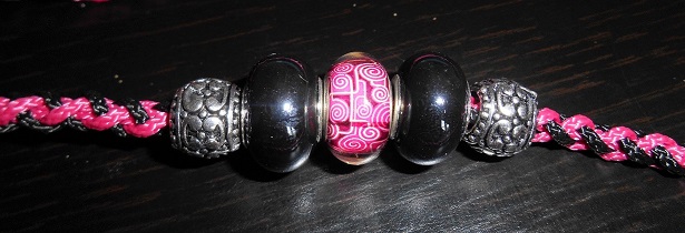 Laisse framboise et noire en paracorde